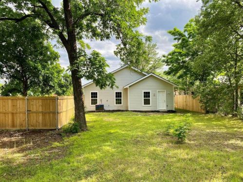 3415 Mclean St, Fort Worth, TX 76103-2507