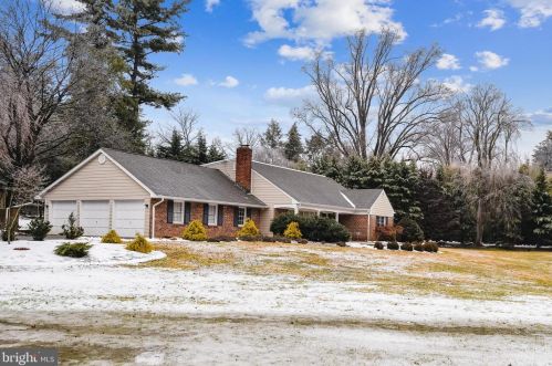 810 Burnt Mills Ave, Silver Spring, MD 20901-1444