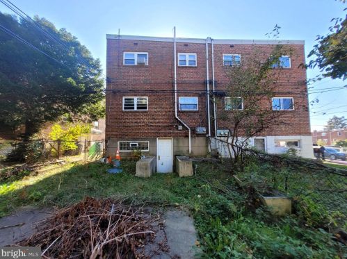 8202 Ditman St, Philadelphia PA 19136-2814 exterior