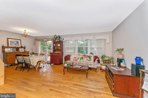 13104 Jingle Ln, Silver Spring MD 20906-3734 exterior