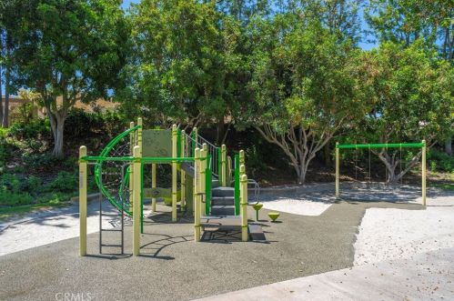 9 Cherry, Irvine CA  92612-2313 exterior
