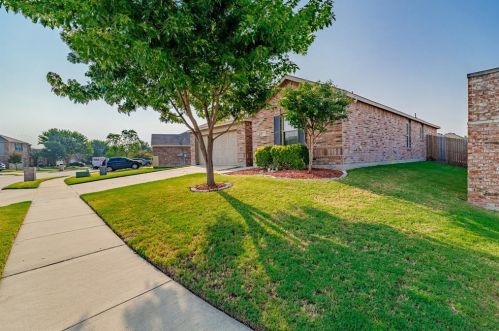 3200 Sadie Trl, Fort Worth, TX 76137-6684
