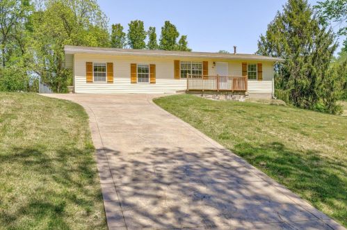 451 Crane St, Herculaneum, MO 63048-1101