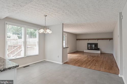 8407 Paige Glen Ave, Springfield VA  22152-3543 exterior