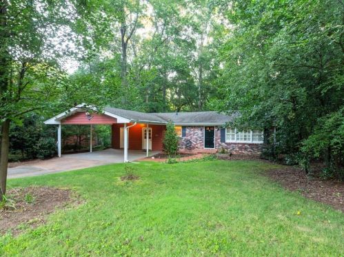 3463 Chestnut Dr, Atlanta, GA 30340-1913