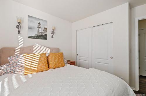 80 Newbern Way, Aurora CO  80018-1728 exterior