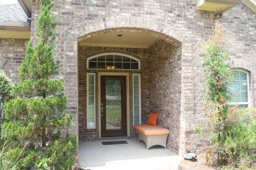 1715 Summergate Dr, Conroe TX  77304-1866 exterior