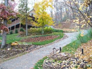 202 Talona Lake Ter, Ellijay, GA 30536-6736