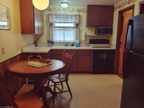 216 35th Ave, Saint Cloud, MN 56303-4040