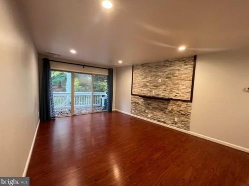 8500 Barrington Ct, Springfield VA  exterior