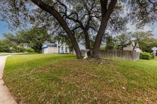 1607 Elvas Way, Austin TX  78758-2203 exterior