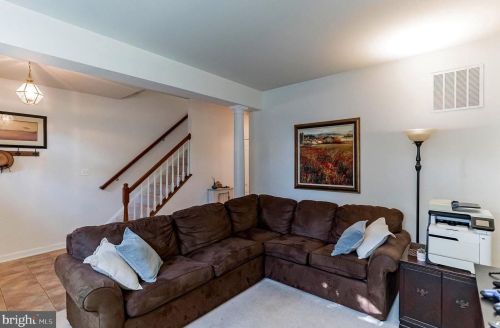 10422 Rifle Rd, Bristow, VA 20136-1329