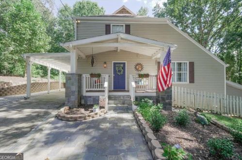 9050 Pine Tree Cir, Gainesville, GA 30506-4039