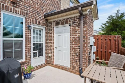 3779 Shadow Ridge Dr, High Point NC  27265-8406 exterior