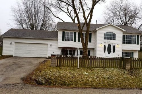 3611 Clearview Ave, Gurnee, IL 60031-5448