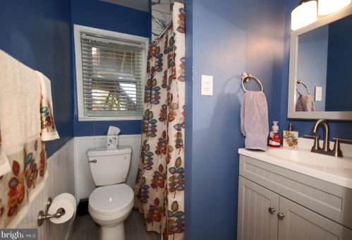 1418 Genesee St, Trenton NJ 08611-1910 exterior