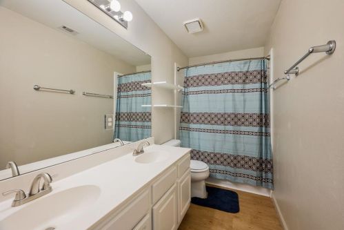 7002 Woodsprings Dr, Garland TX 75044-2147 exterior