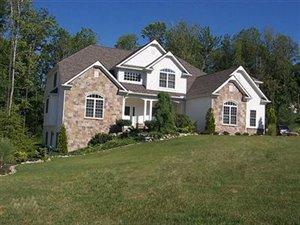 8045 Humphrey Hill Dr, Concord Township, OH 44077-8739