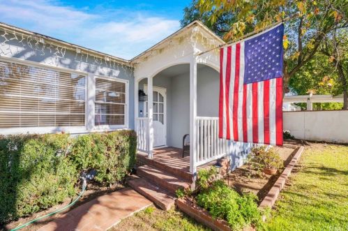 6898 Valencia St, Riverside, CA 92504-2271