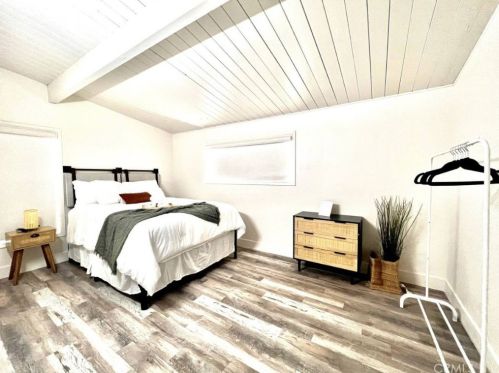 9682 Kennelly Ln, Anaheim CA  92804-5339 exterior