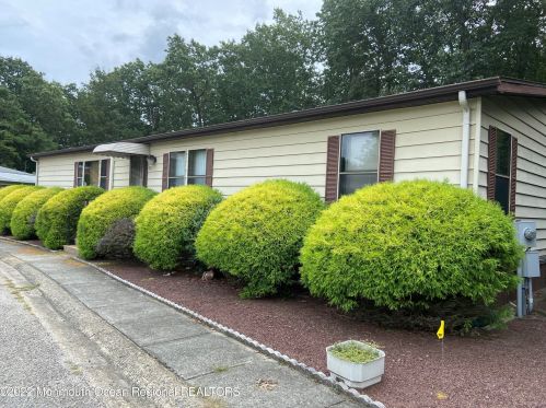 122 Douglas Dr, Jackson Twp, NJ 08527-3523