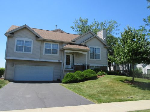 1352 Fox Hound Trl, Sollitt, IL 60401-5104