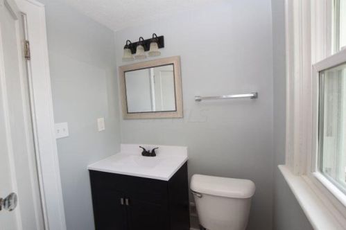 252 Circle Dr, Springfield OH  45503-3300 exterior