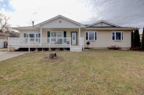 302 13th Ave, Cordova, IL 61242-9712