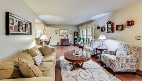 672 David Ln, Carol Stream, IL 60188-4417