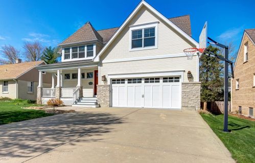 212 Bothwell St, Palatine, IL 60067-6122