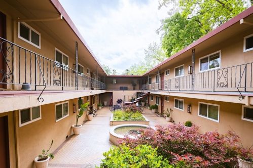 1227 Esplanade, Chico, CA 95926-3354