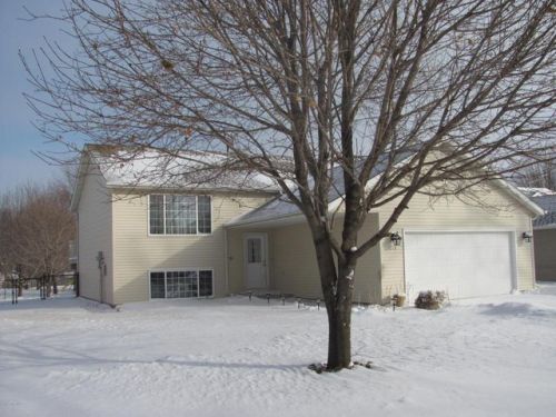 115 5th St, Eyota, MN 55934-9769