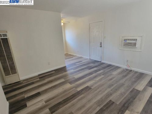 235 Mosswood Ave, Stockton, CA 95206-3131