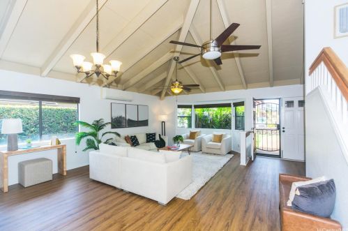 94420 Punono St, Mililani, HI 96789-2564