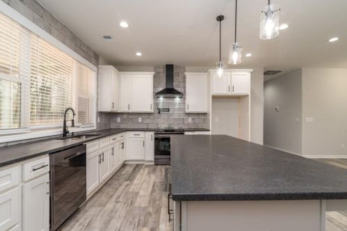3940 Woodland Cir, Conyers GA  30013-3057 exterior
