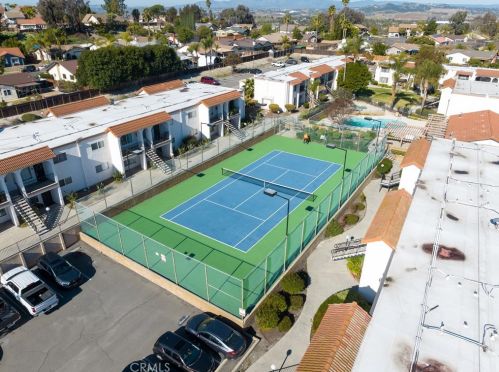 106 Candice Pl, Vista CA  92083-1960 exterior