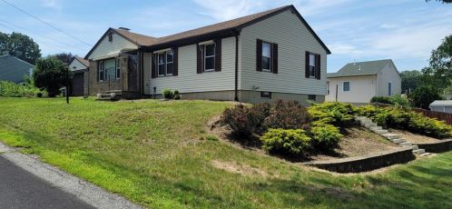 75 Barrett Ave, Providence, RI 02904-3903