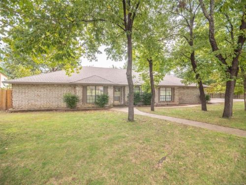 7504 65th St, Tulsa OK  74133-7525 exterior