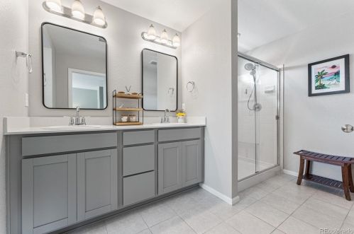 21001 60th Ave, Denver CO  80019 exterior