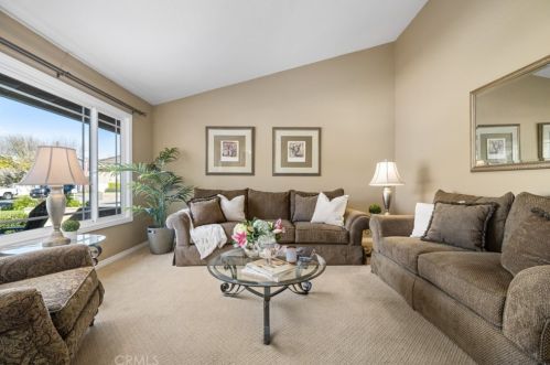 7820 Woodsboro Ave, Anaheim CA  92807-2434 exterior