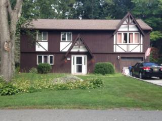 22 Broad Ave, Stanhope, NJ 07874-3412