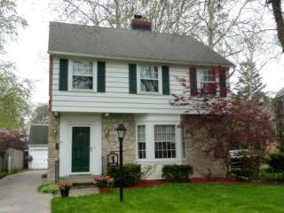 2549 Drummond Rd, Toledo, OH 43606-3130
