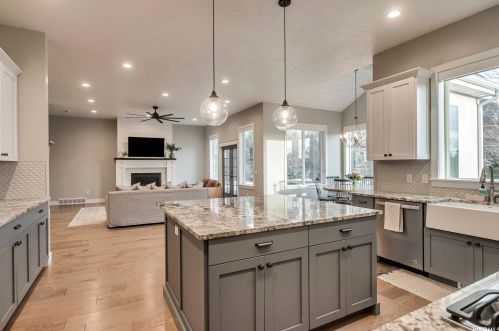 2712 Mt Jordan Rd, Sandy UT 84092-3380 exterior