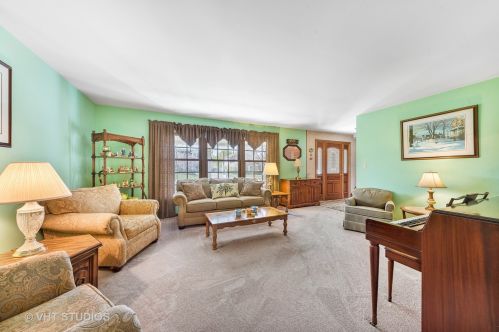910 Haven Dr, Arlington Hts, IL 60005-3519
