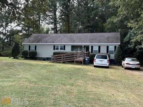 198 Phil Jones Rd, Cobb, GA 31735-2040