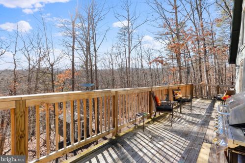 166 Nemacolin Trl, Hedgesville WV  25427-4272 exterior