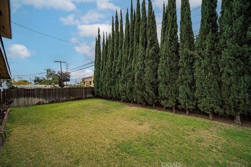 628 East St, Anaheim CA  92805-2131 exterior