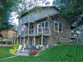 6322 Highland Scenic Rd, Brainerd, MN 56425-8353