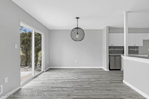 52 Redwood Dr, Tinton Falls NJ 07712-8702 exterior