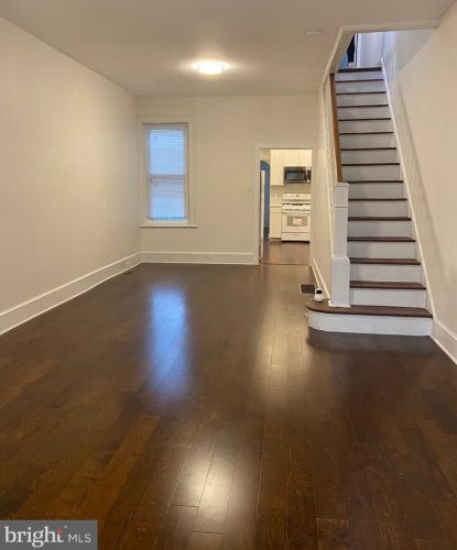 613 Front St, Camden NJ  08102-2129 exterior